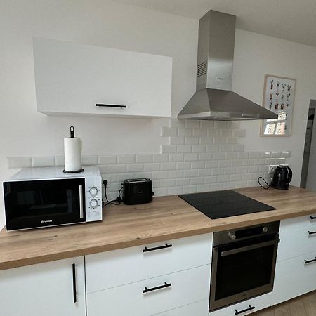 Appartement En Centre-Ville - Local Velos Disponible Mayenne Ngoại thất bức ảnh