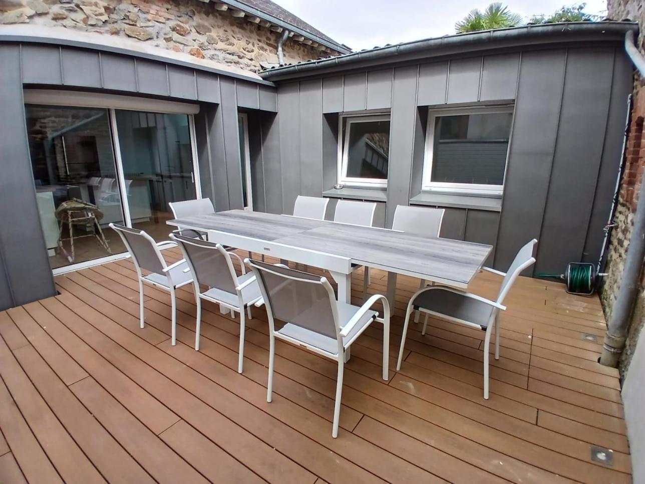 Appartement En Centre-Ville - Local Velos Disponible Mayenne Ngoại thất bức ảnh