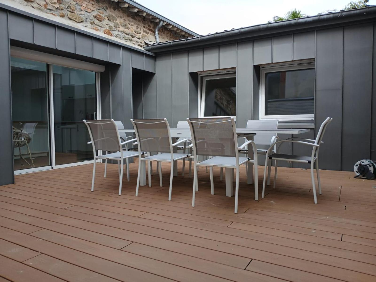 Appartement En Centre-Ville - Local Velos Disponible Mayenne Ngoại thất bức ảnh
