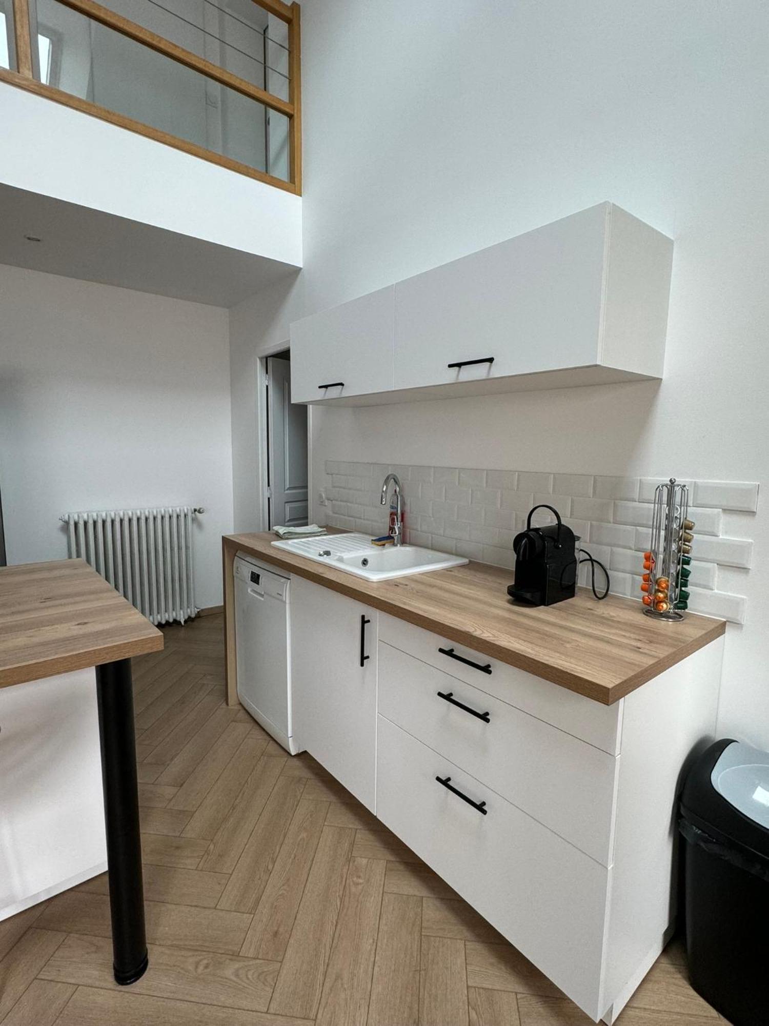 Appartement En Centre-Ville - Local Velos Disponible Mayenne Ngoại thất bức ảnh
