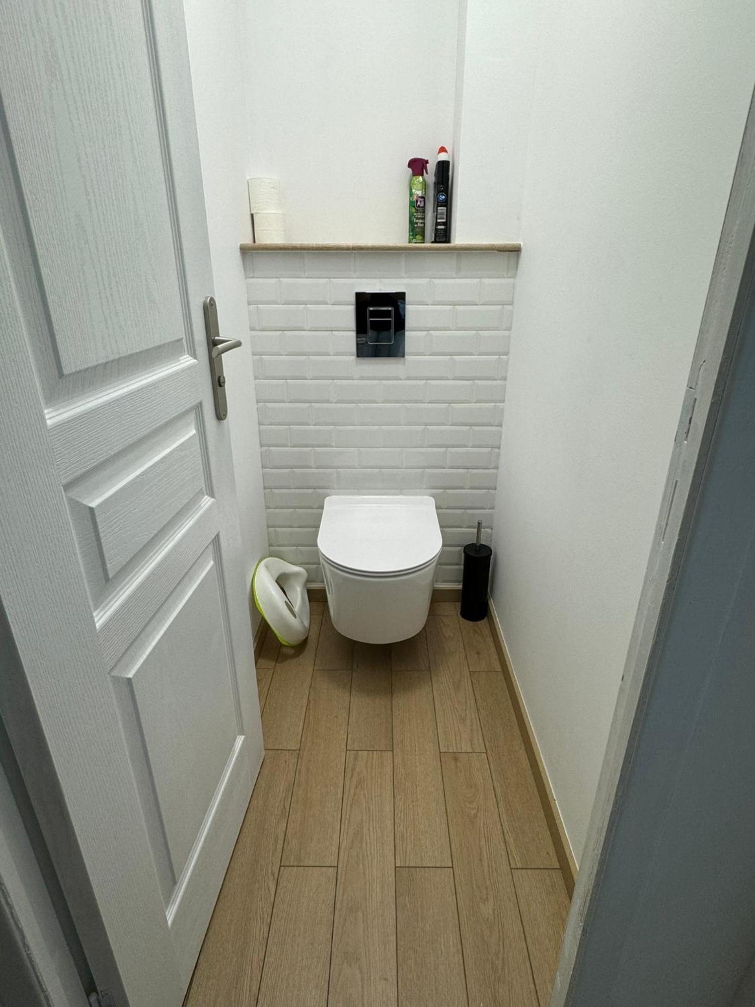 Appartement En Centre-Ville - Local Velos Disponible Mayenne Ngoại thất bức ảnh