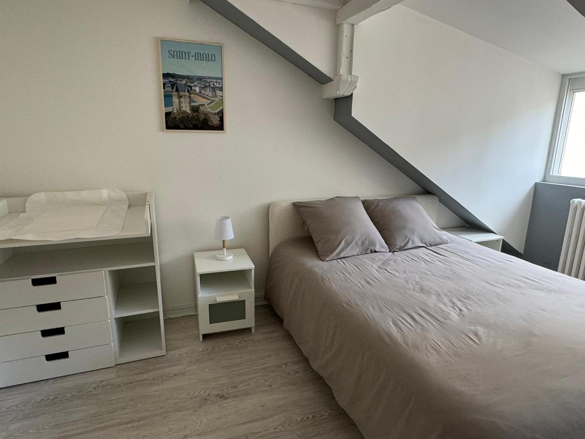 Appartement En Centre-Ville - Local Velos Disponible Mayenne Ngoại thất bức ảnh